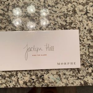 JacylnHill ring the alarm pallet